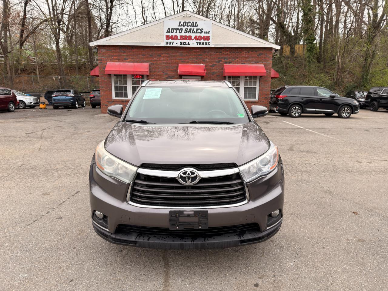 Toyota Highlander AWD 4dr V6 XLE (Natl) 2016