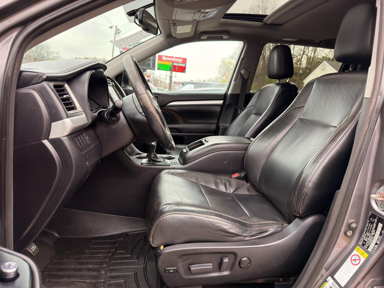 Toyota Highlander AWD 4dr V6 XLE (Natl) 2016