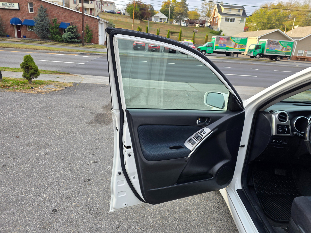 Toyota Matrix 5dr Wgn STD Auto AWD (Natl) 2005 Toyota Matrix 5dr Wgn STD Auto AWD (Natl) 2005