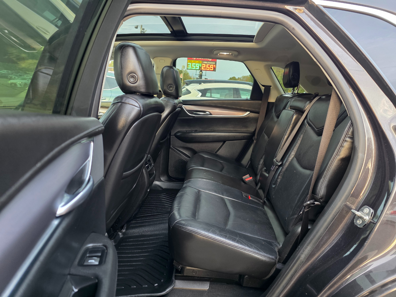Cadillac XT5 AWD 4dr Luxury 2017 Cadillac XT5 AWD 4dr Luxury 2017