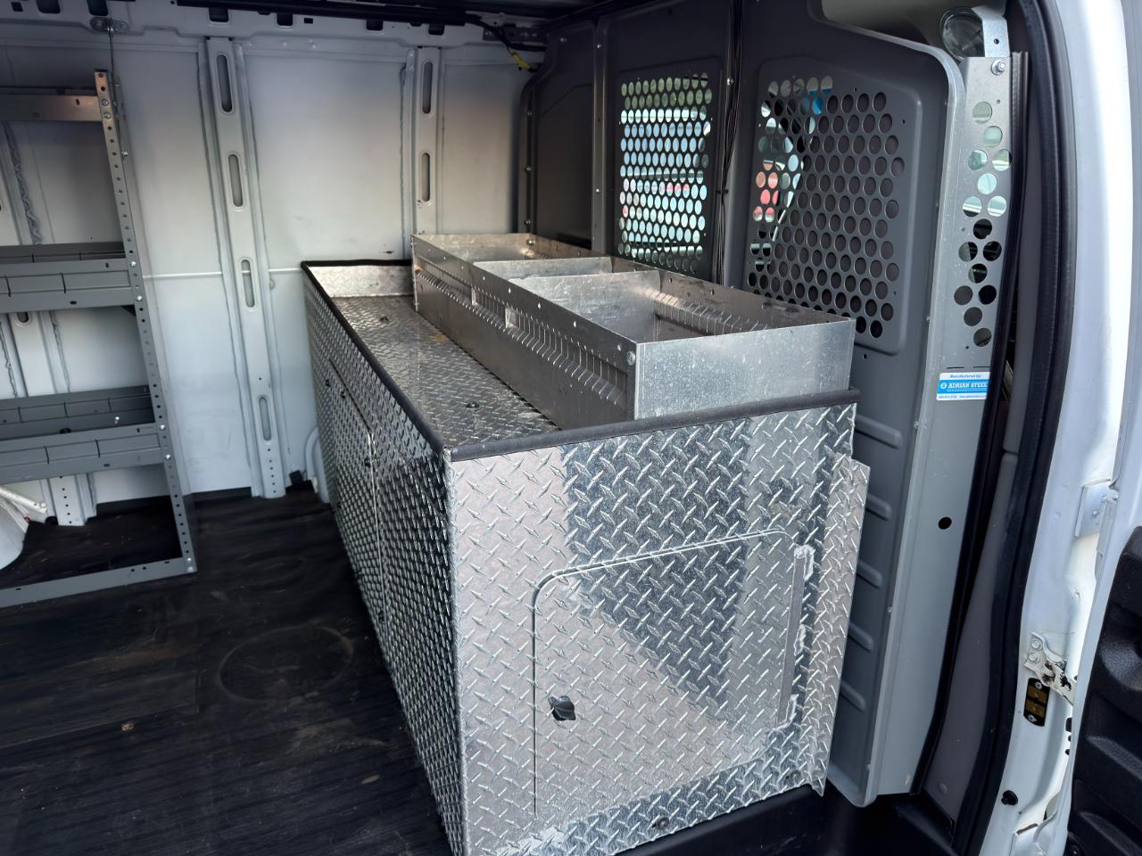 Chevrolet Express Cargo Van RWD 2500 135" 2017