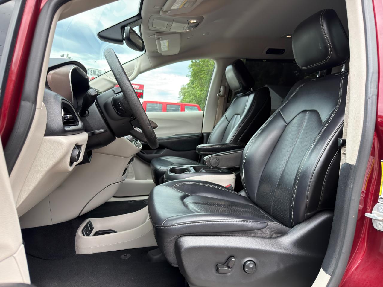 Chrysler Voyager LXI FWD 2021