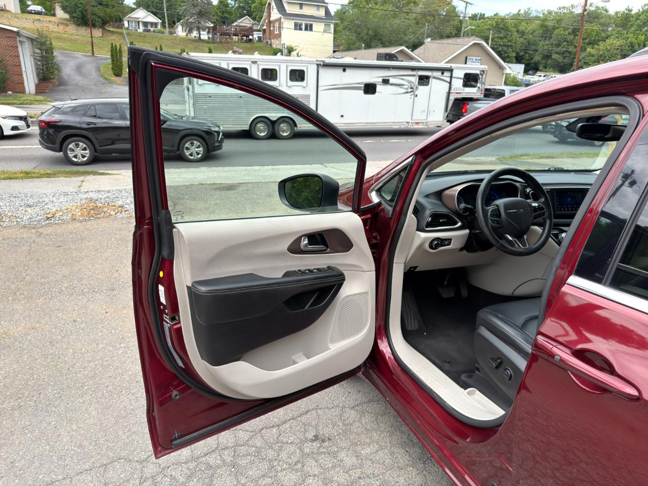 Chrysler Voyager LXI FWD 2021