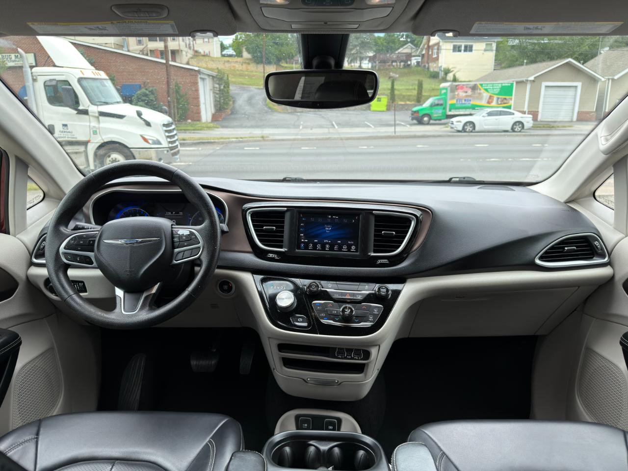 Chrysler Voyager LXI FWD 2021