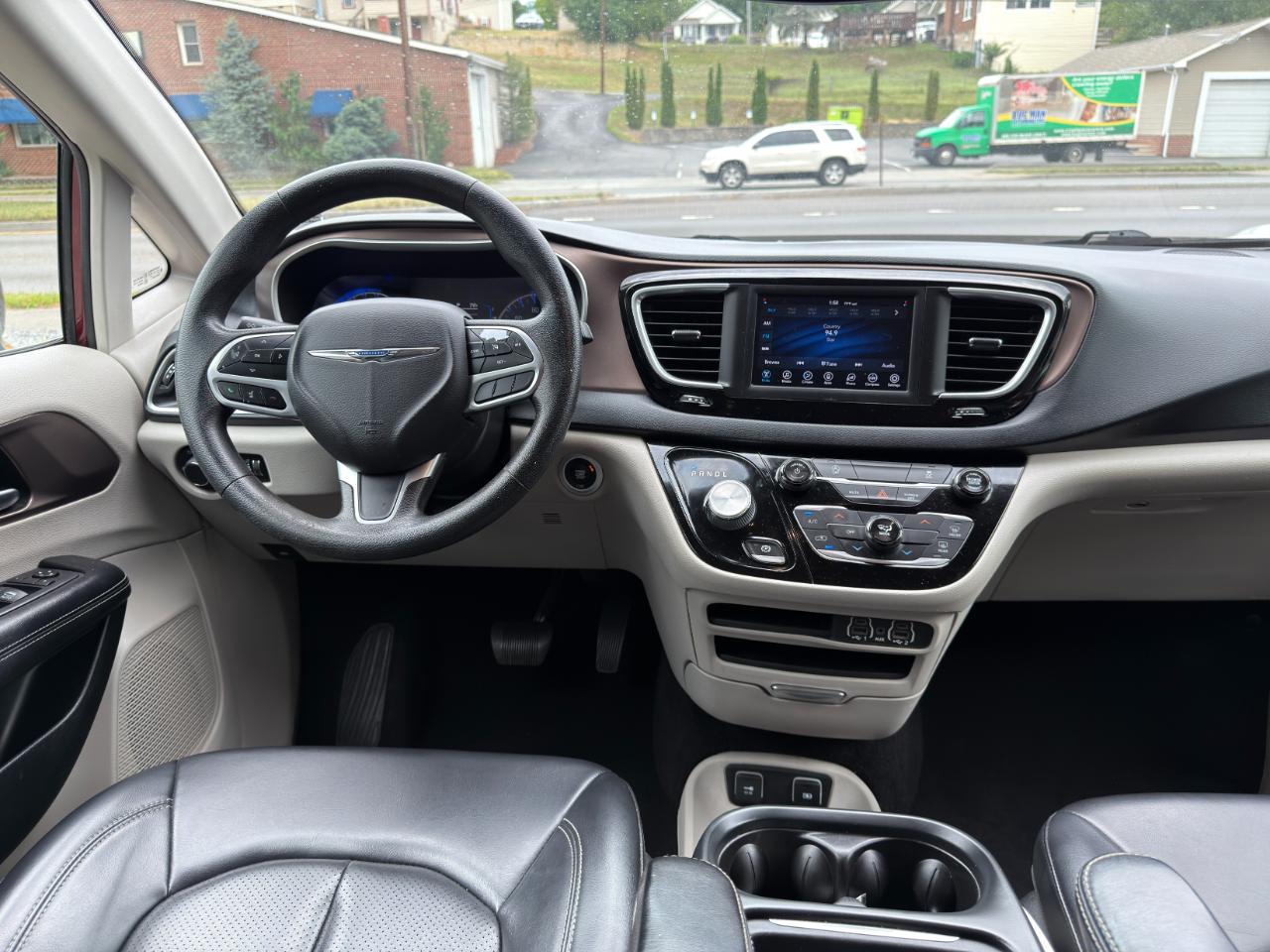 Chrysler Voyager LXI FWD 2021
