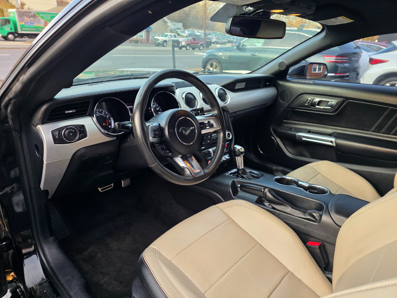 Ford Mustang 2dr Fastback EcoBoost 2015