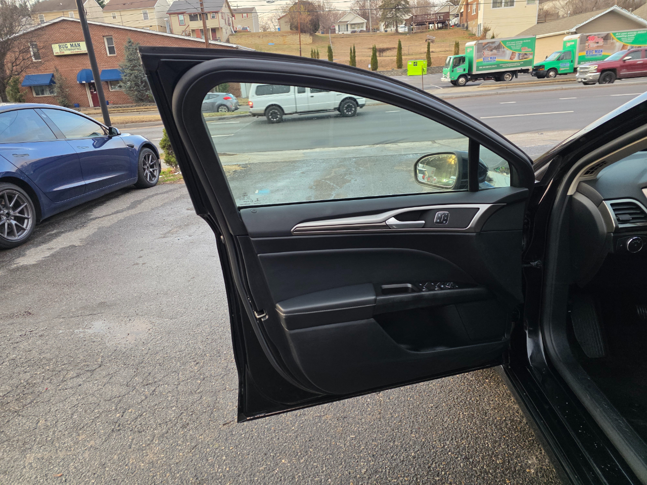 Ford Fusion SE FWD 2018