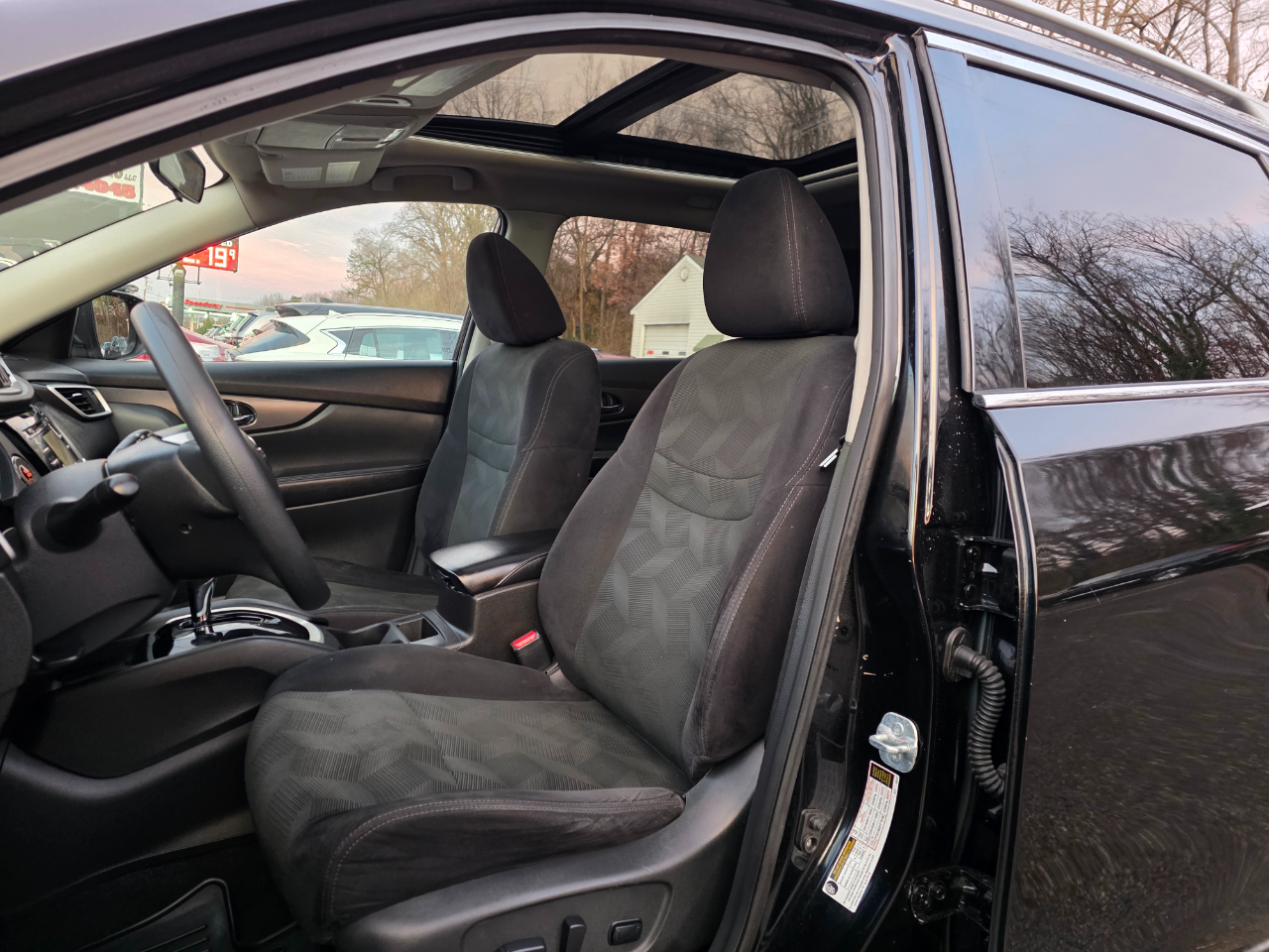 Nissan Rogue AWD 4dr SV 2015