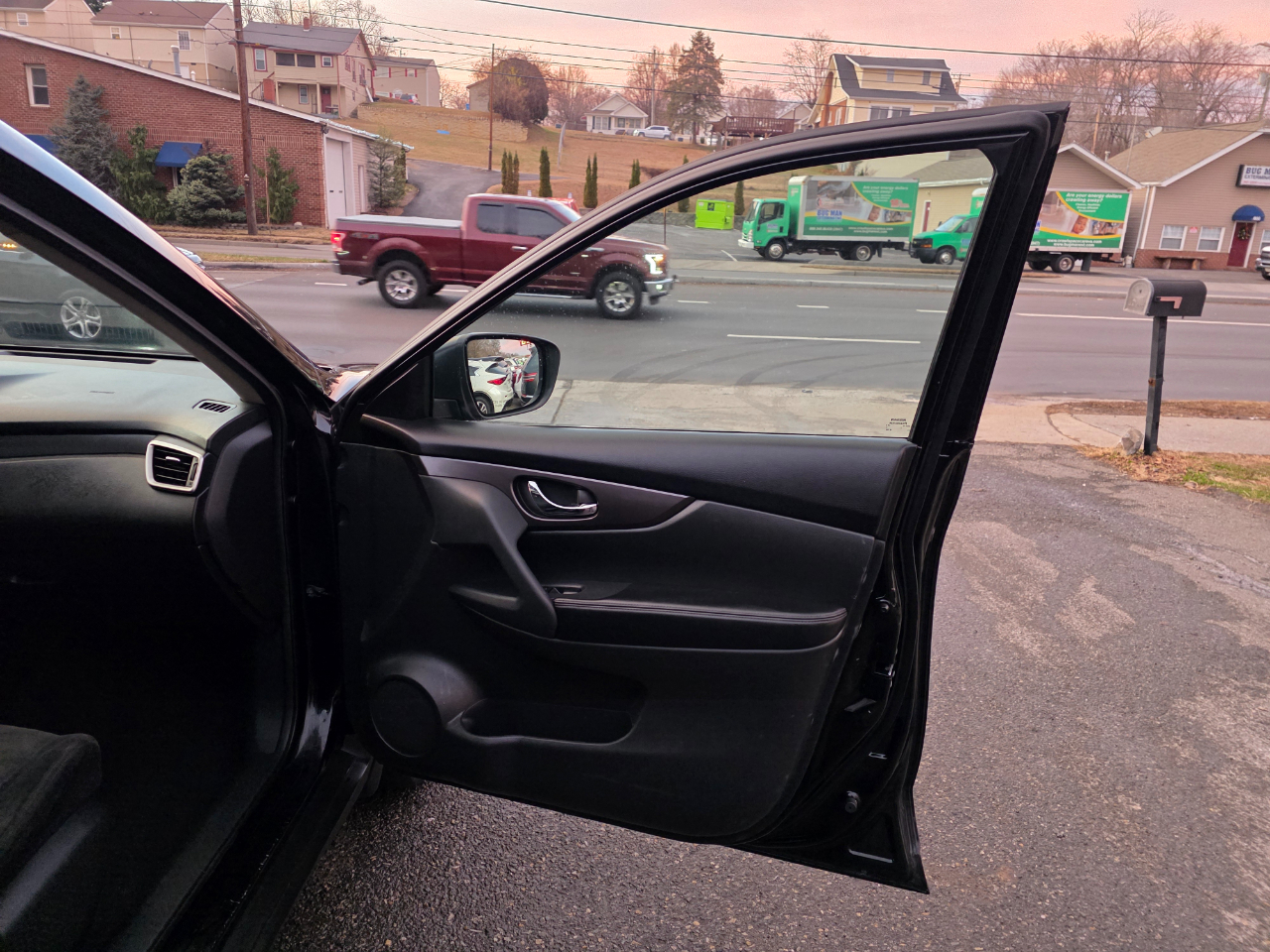 Nissan Rogue AWD 4dr SV 2015