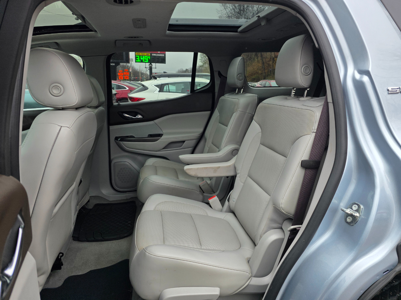 GMC Acadia AWD 4dr SLT w/SLT-1 2017