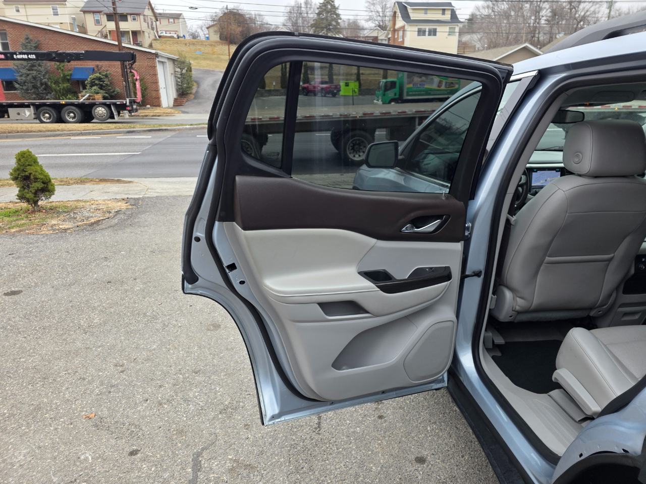 GMC Acadia AWD 4dr SLT w/SLT-1 2017