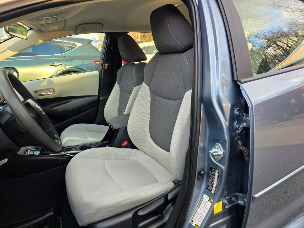 Toyota Corolla LE CVT (Natl) 2021