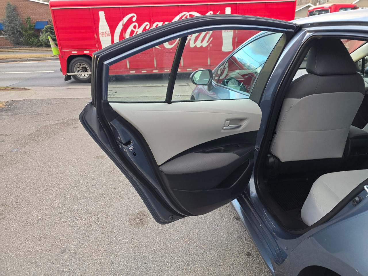 Toyota Corolla LE CVT (Natl) 2021