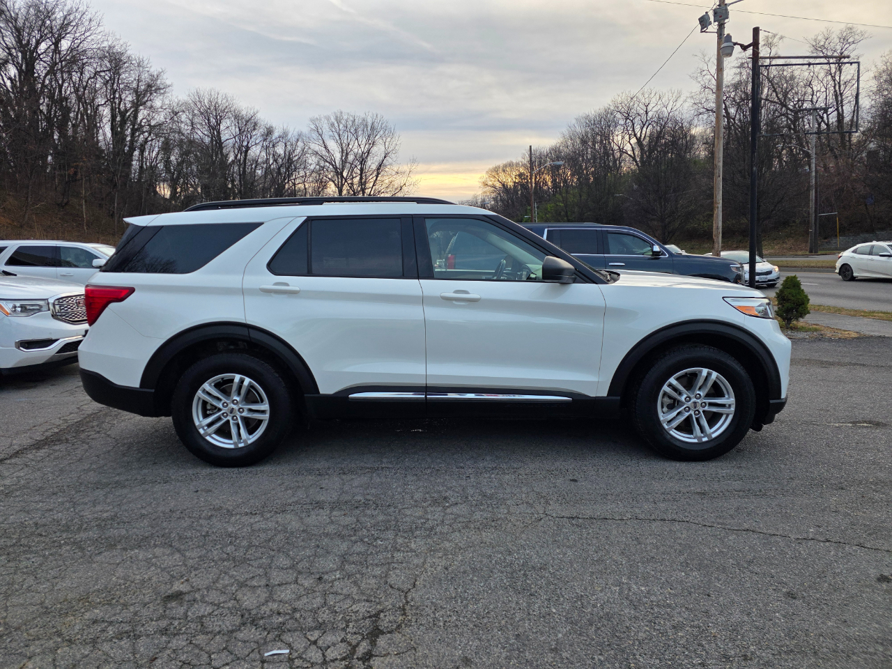 Ford Explorer XLT 4WD 2020