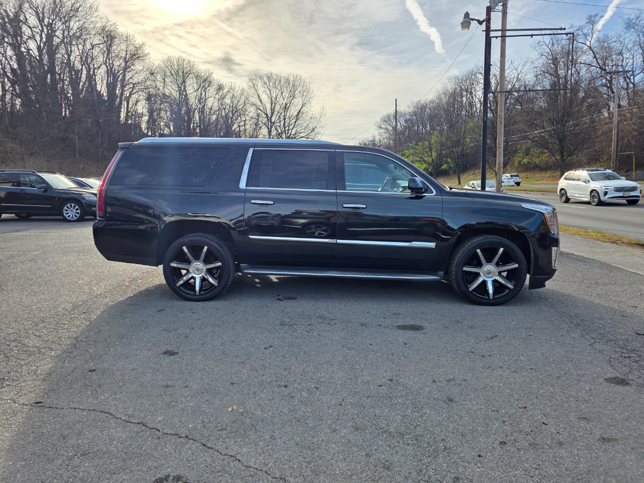 Cadillac Escalade ESV 4WD 4dr Premium 2015