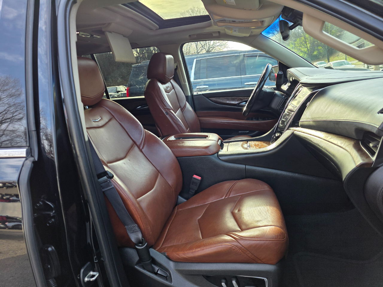 Cadillac Escalade ESV 4WD 4dr Premium 2015
