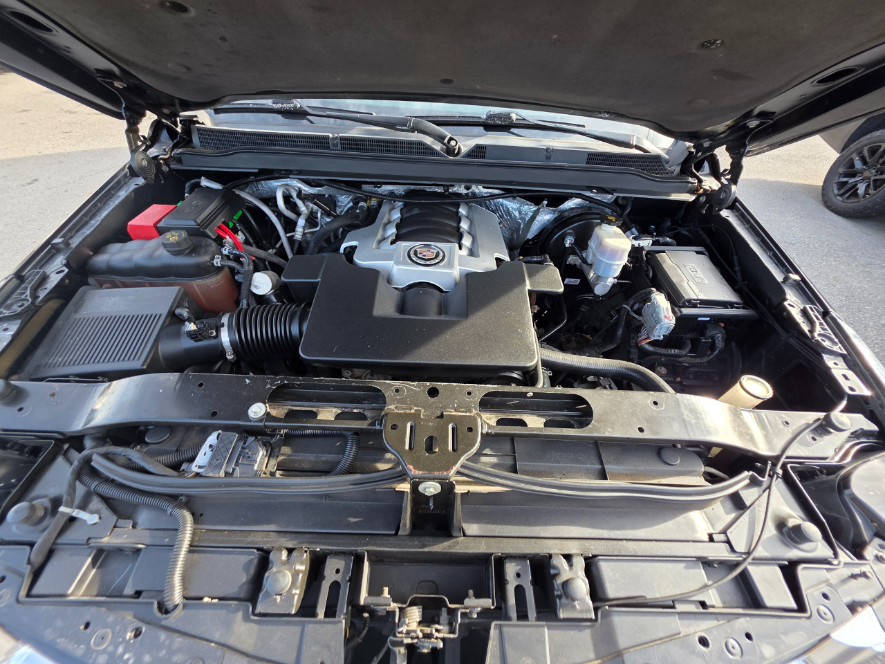 Cadillac Escalade ESV 4WD 4dr Premium 2015