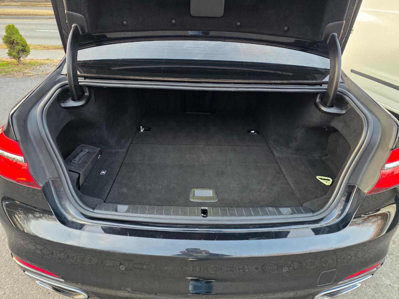 BMW 7 Series 740e xDrive iPerformance Plug-In Hybrid 2017