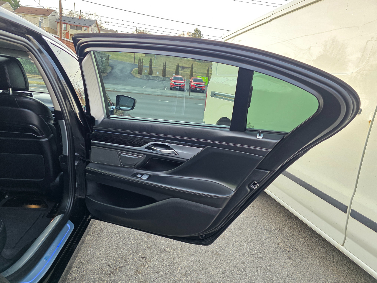 BMW 7 Series 740e xDrive iPerformance Plug-In Hybrid 2017