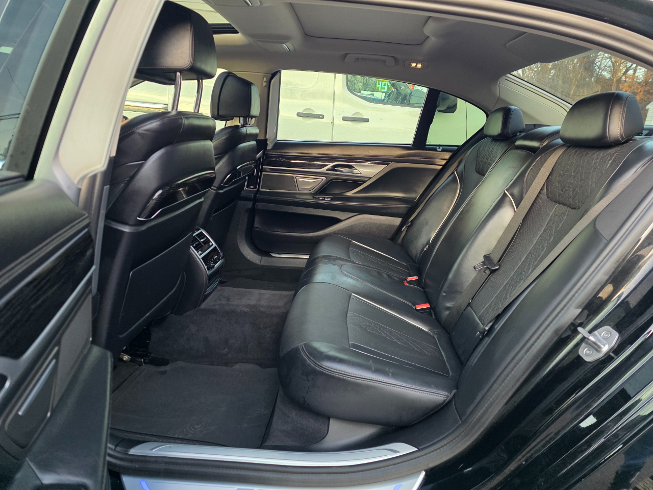 BMW 7 Series 740e xDrive iPerformance Plug-In Hybrid 2017