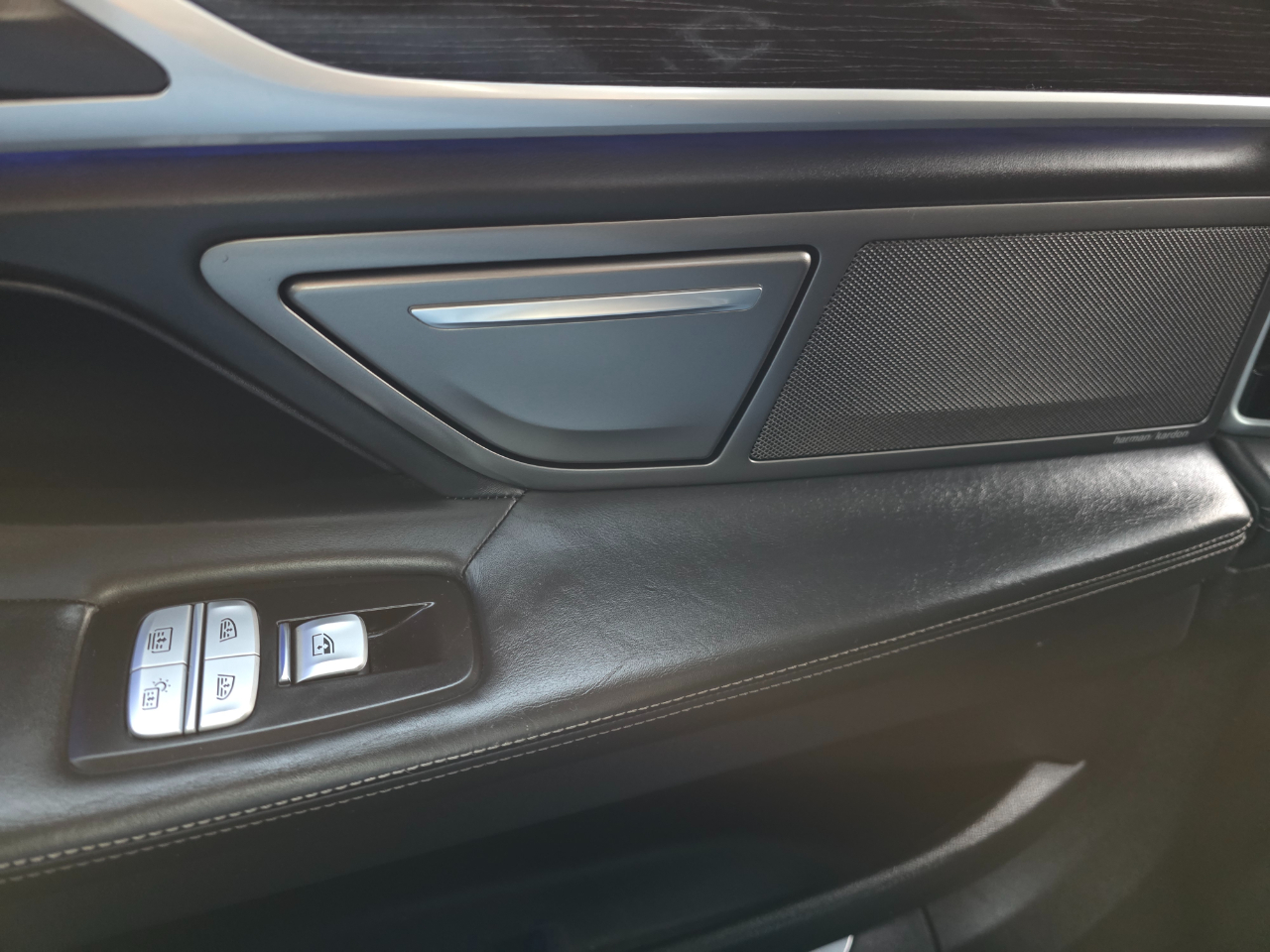 BMW 7 Series 740e xDrive iPerformance Plug-In Hybrid 2017