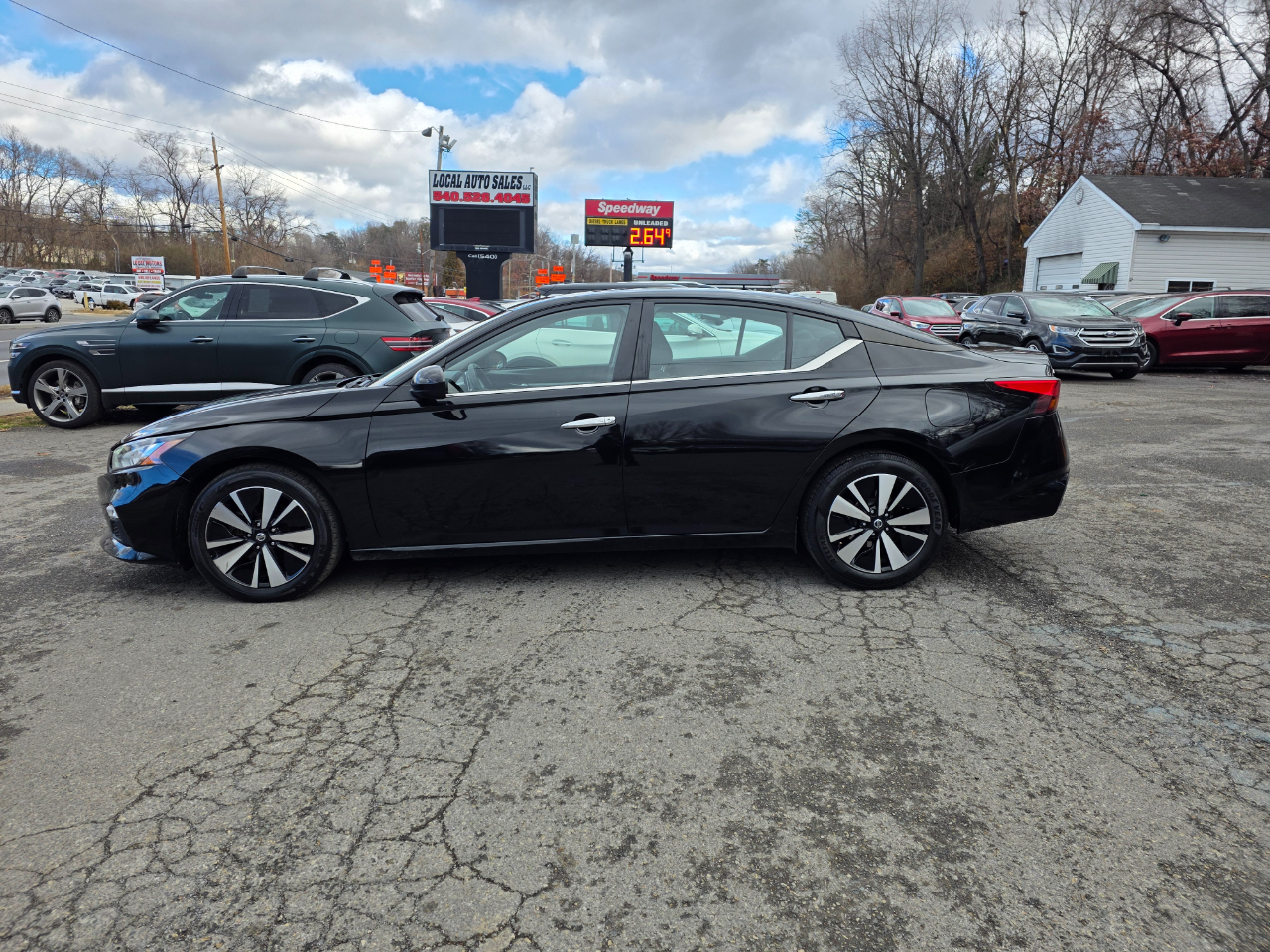 Nissan Altima 2.5 SV Sedan 2022