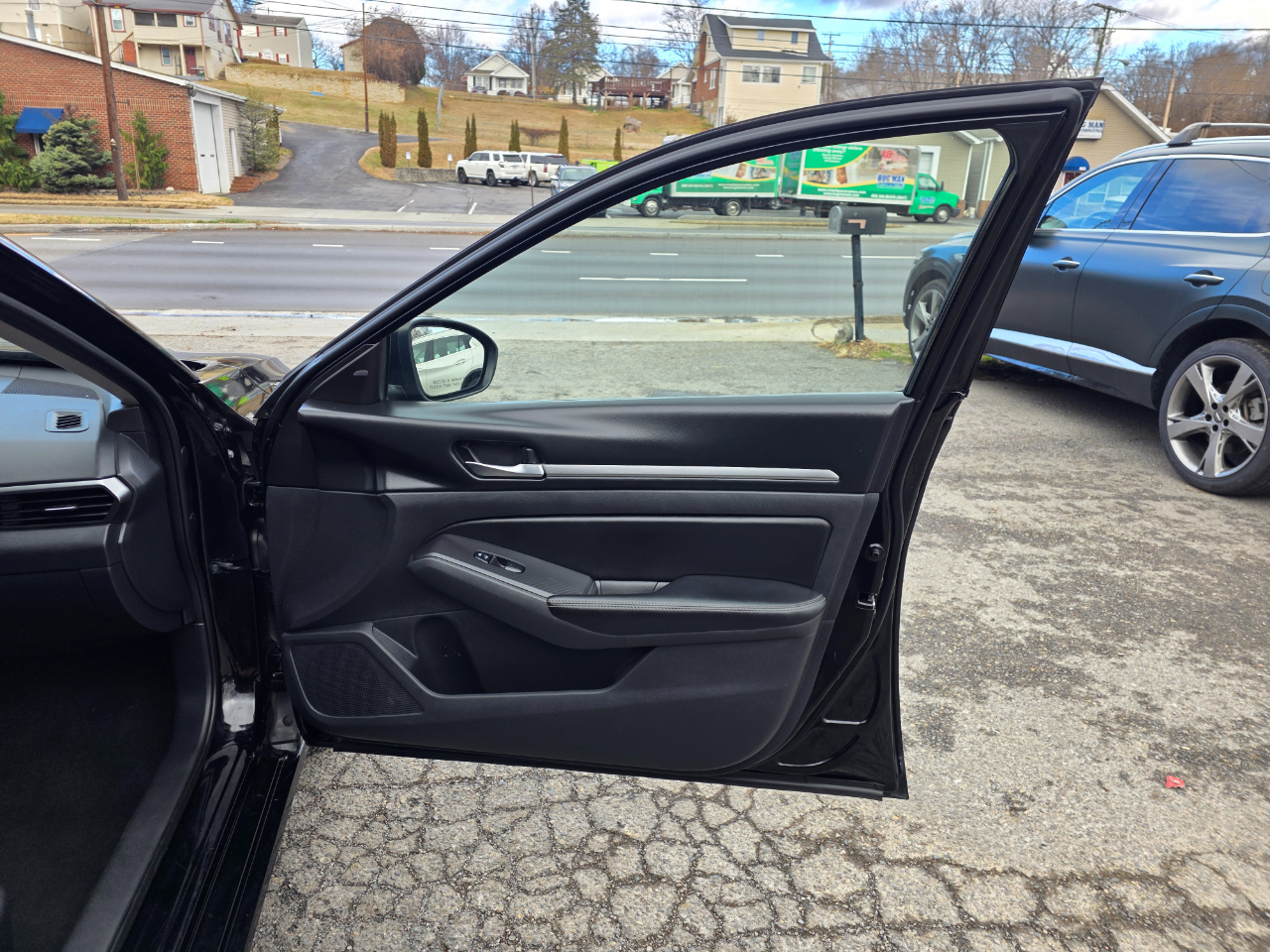 Nissan Altima 2.5 SV Sedan 2022