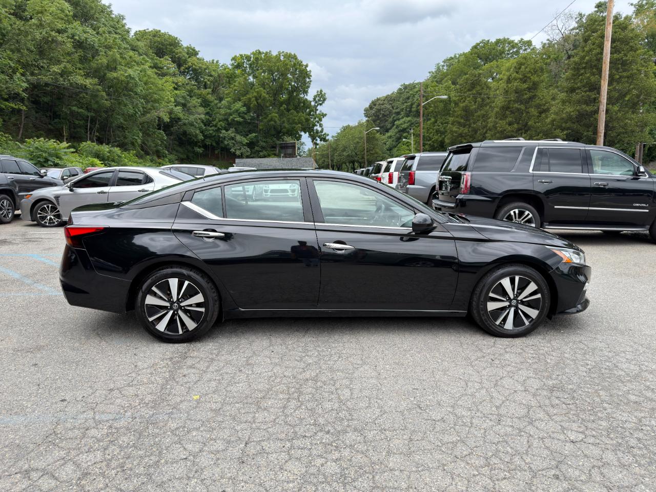 Nissan Altima 2.5 SV Sedan 2022