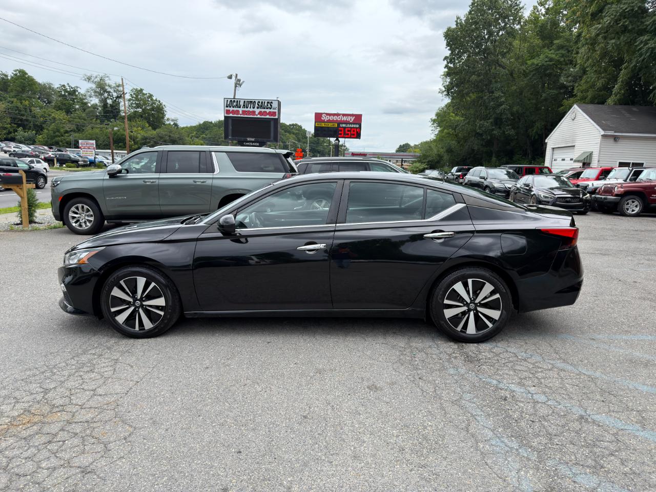 Nissan Altima 2.5 SV Sedan 2022