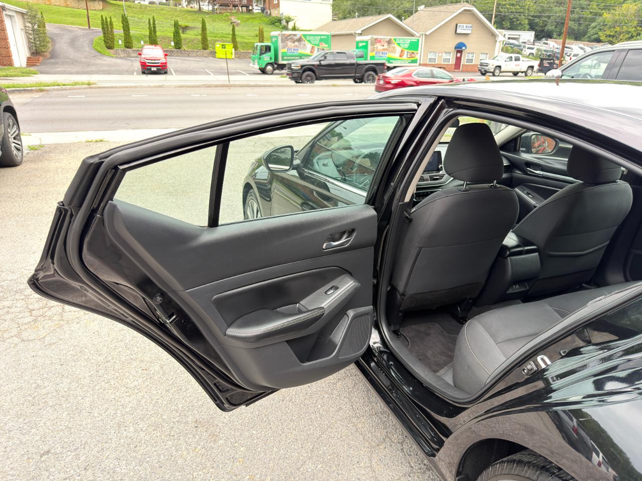 Nissan Altima 2.5 SV Sedan 2022