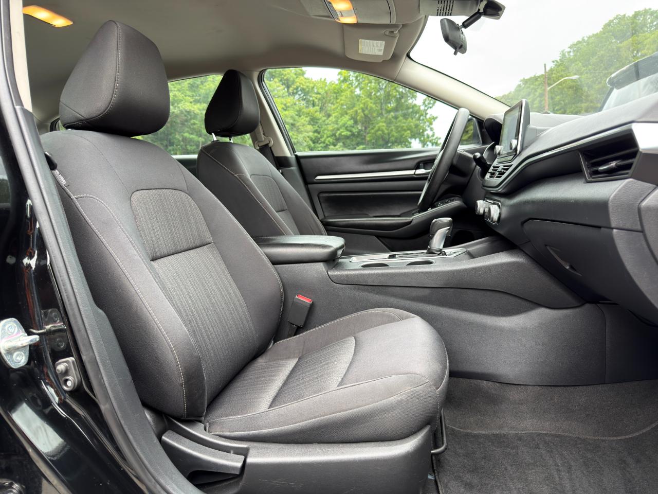 Nissan Altima 2.5 SV Sedan 2022