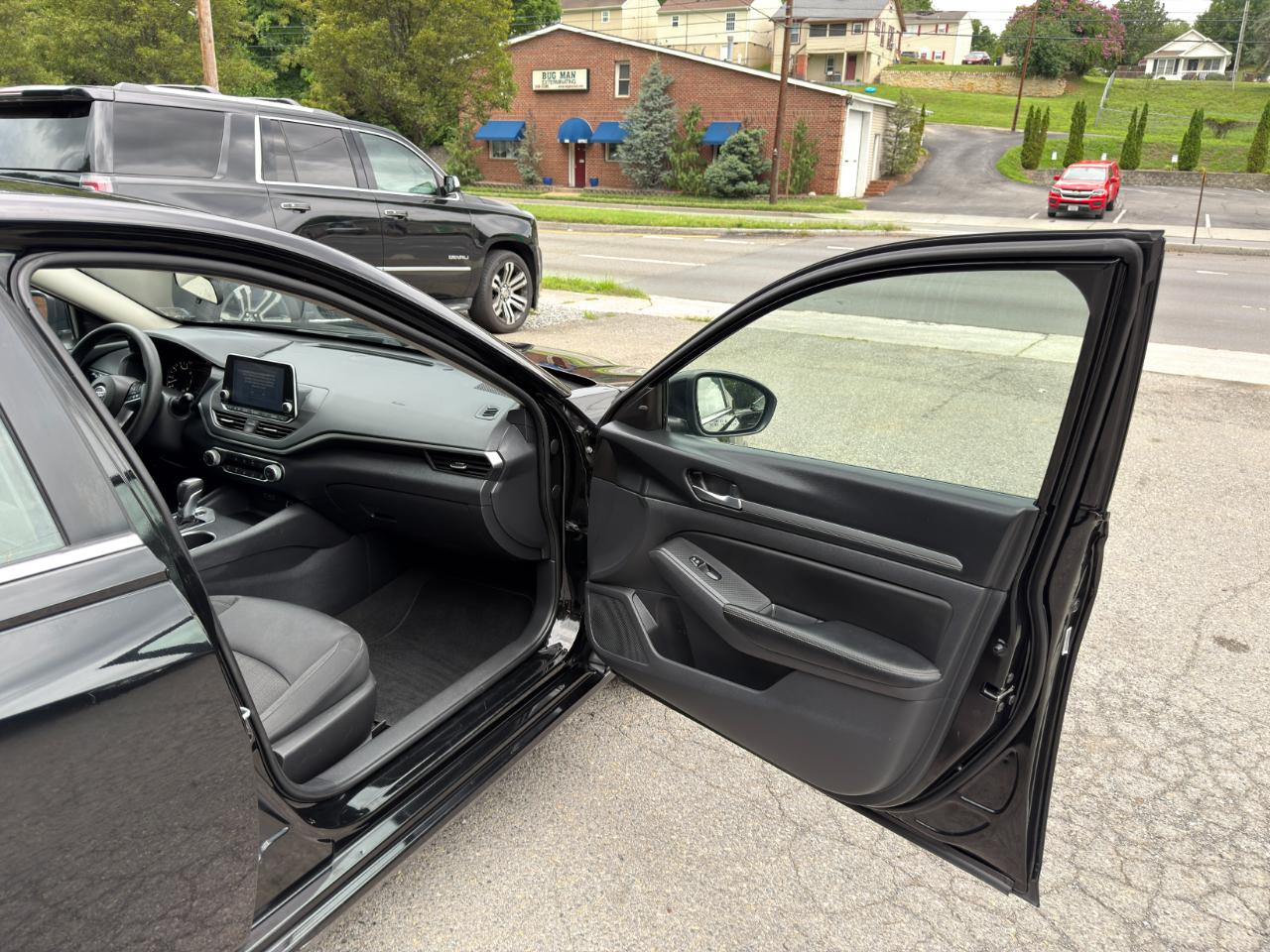 Nissan Altima 2.5 SV Sedan 2022