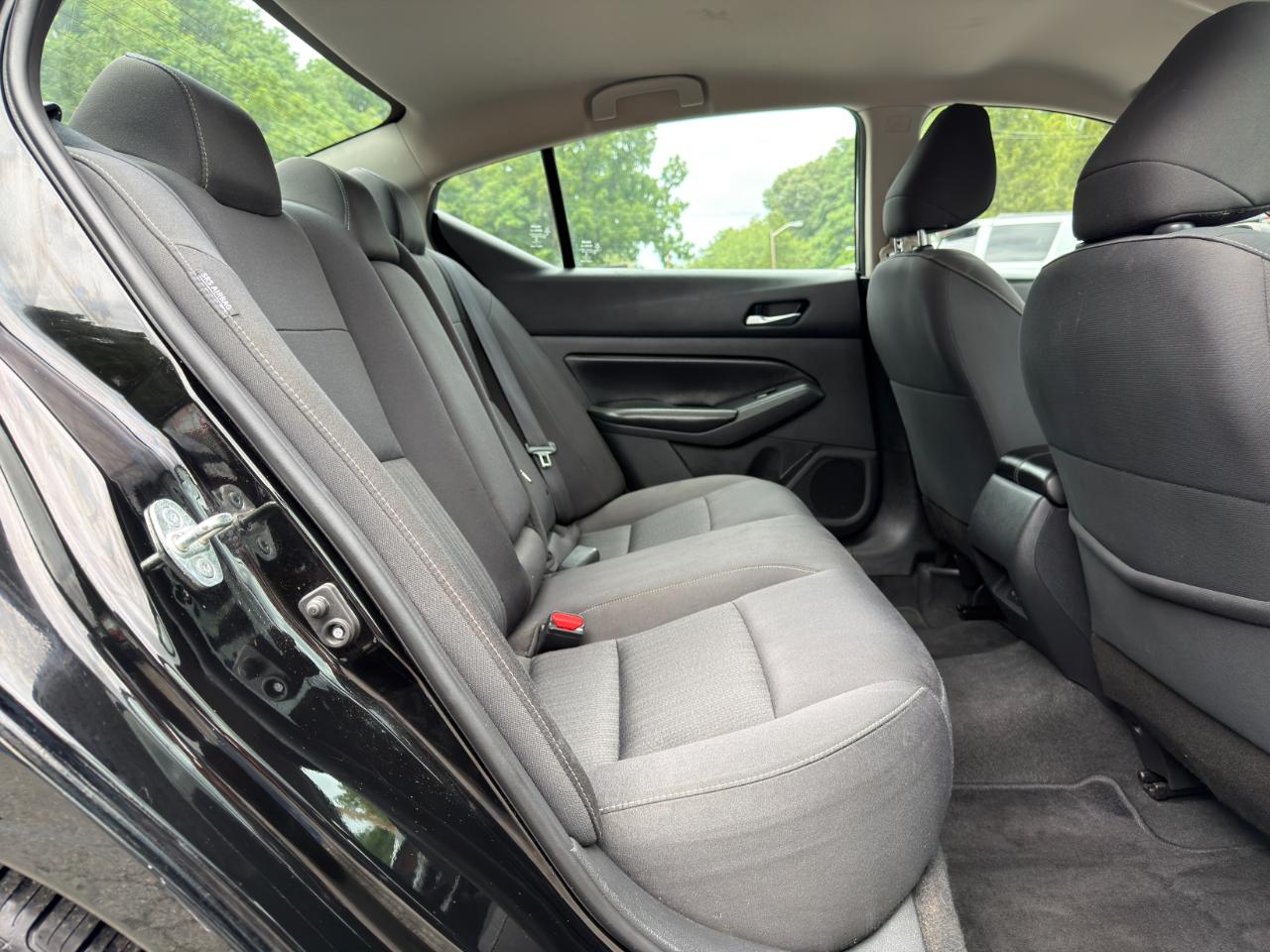 Nissan Altima 2.5 SV Sedan 2022