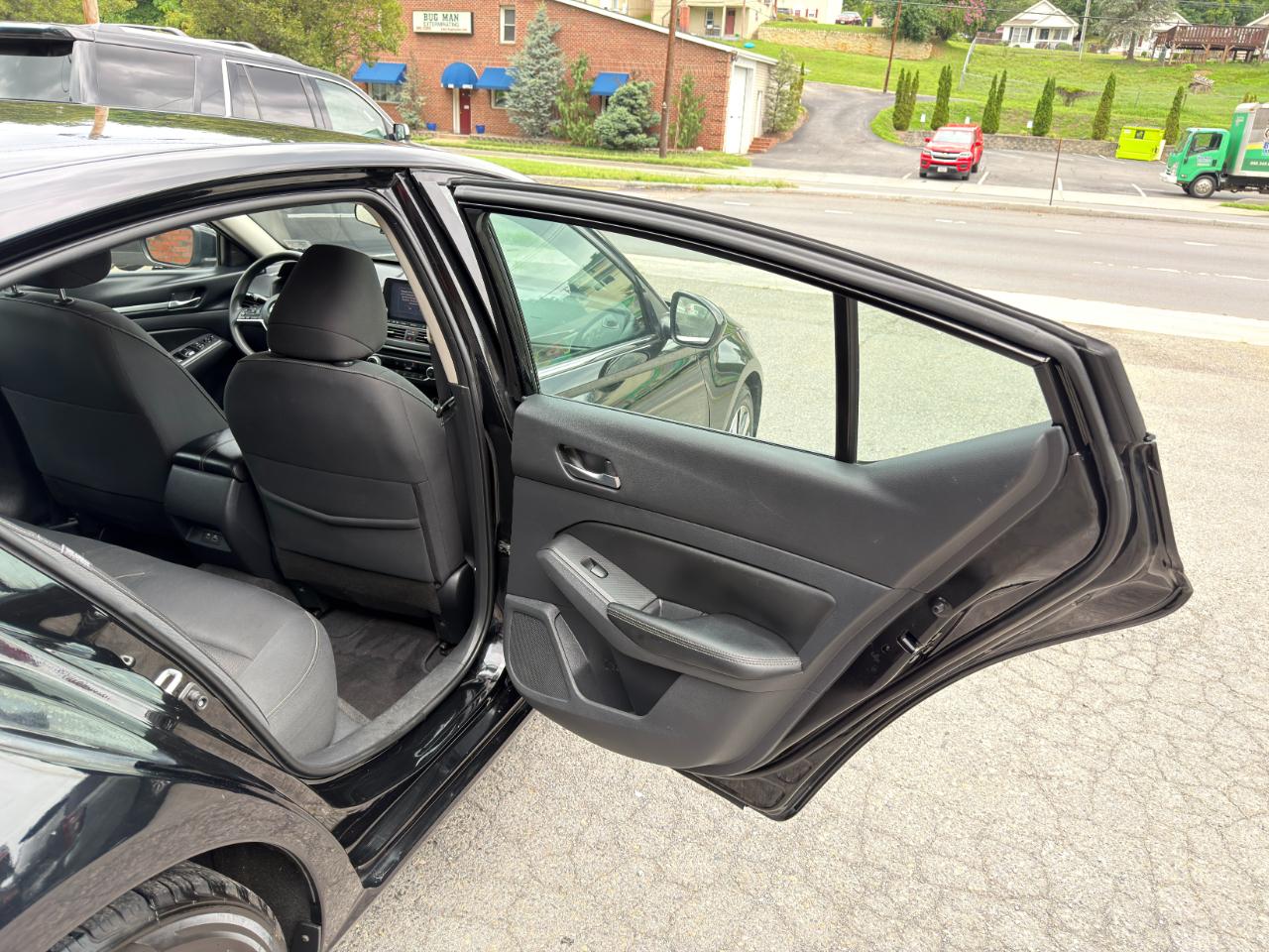 Nissan Altima 2.5 SV Sedan 2022