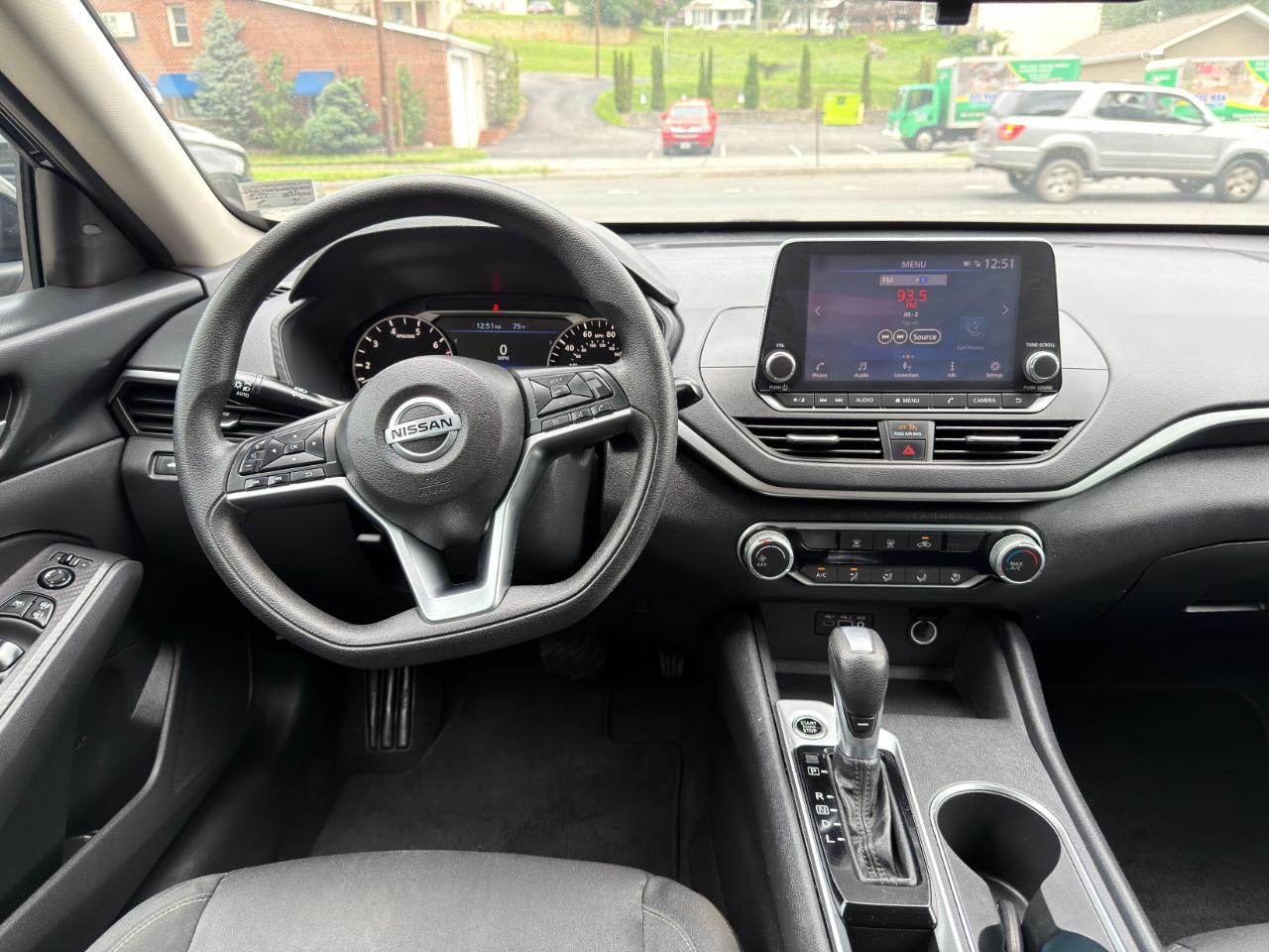 Nissan Altima 2.5 SV Sedan 2022