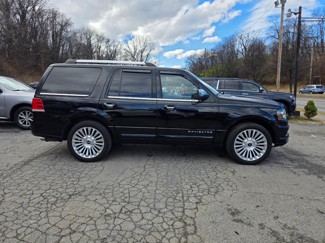 Lincoln Navigator 4WD 4dr Select 2016
