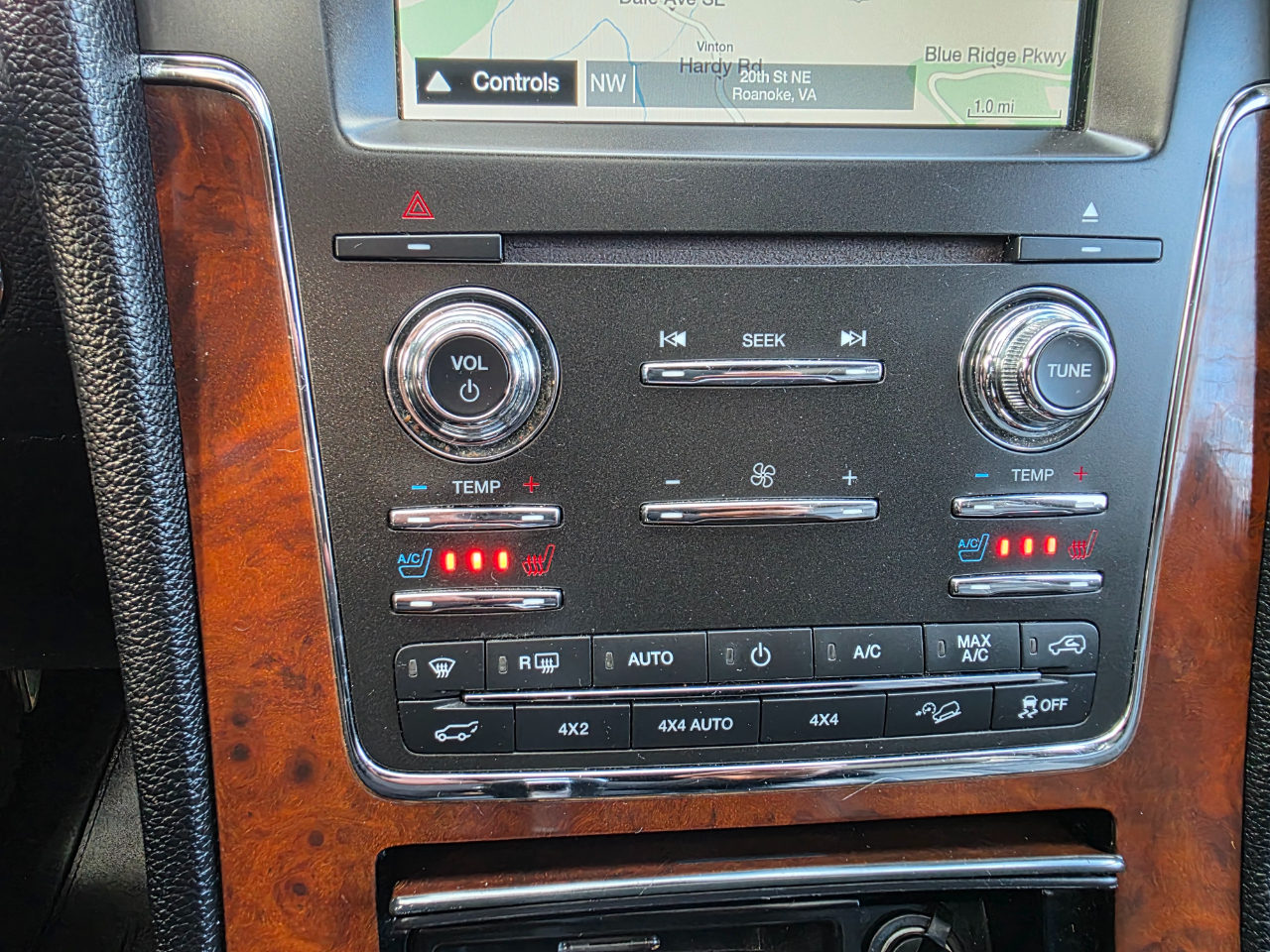 Lincoln Navigator 4WD 4dr Select 2016