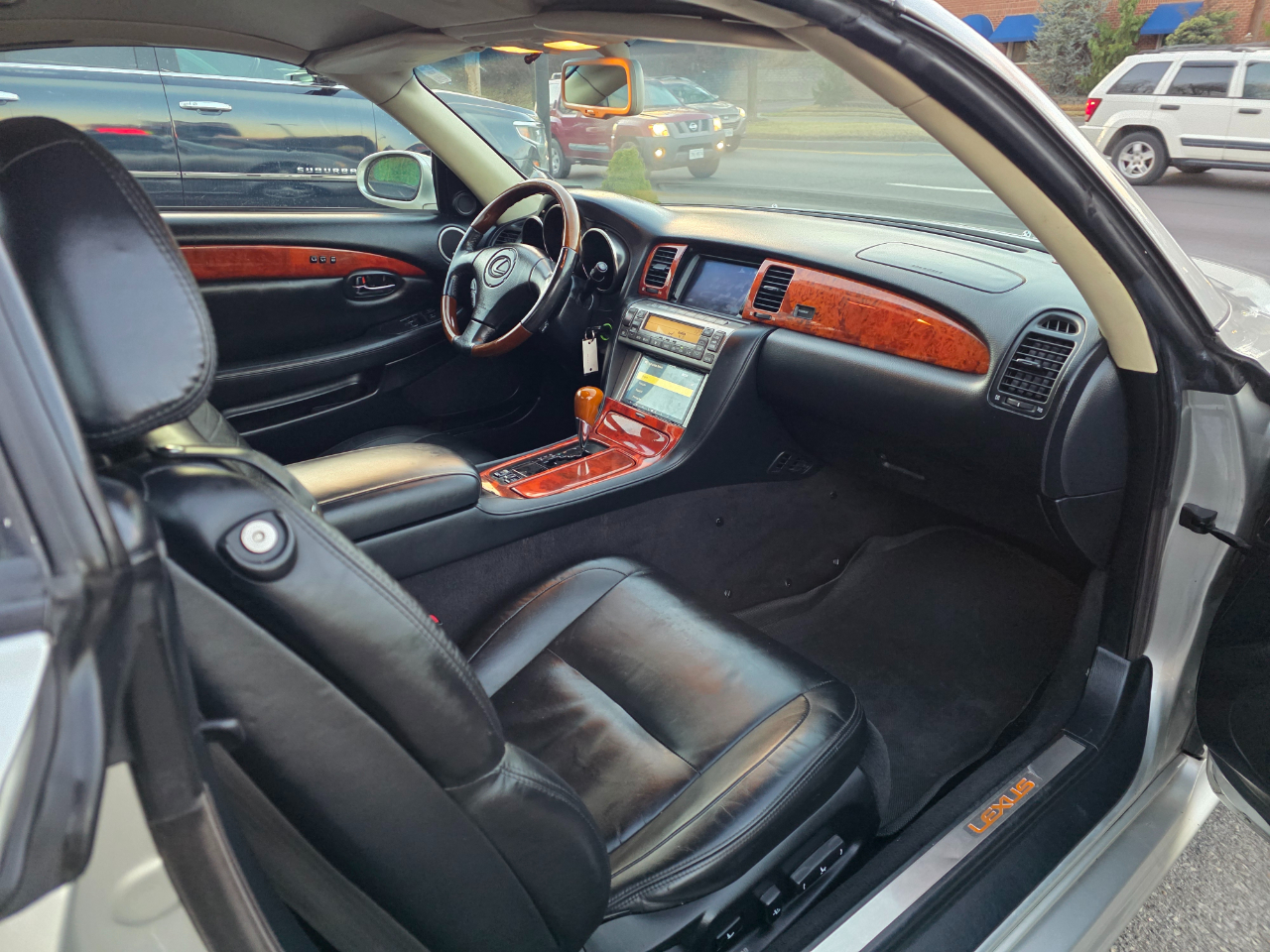 Lexus SC 430 2dr Convertible 2005