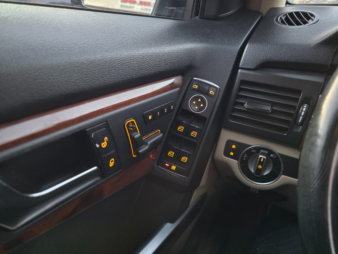 Mercedes-Benz GLK-Class 4MATIC 4dr GLK 350 2012