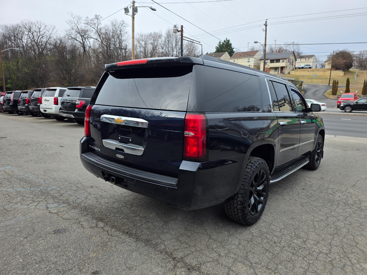 Chevrolet Suburban 4WD 4dr LT 2015