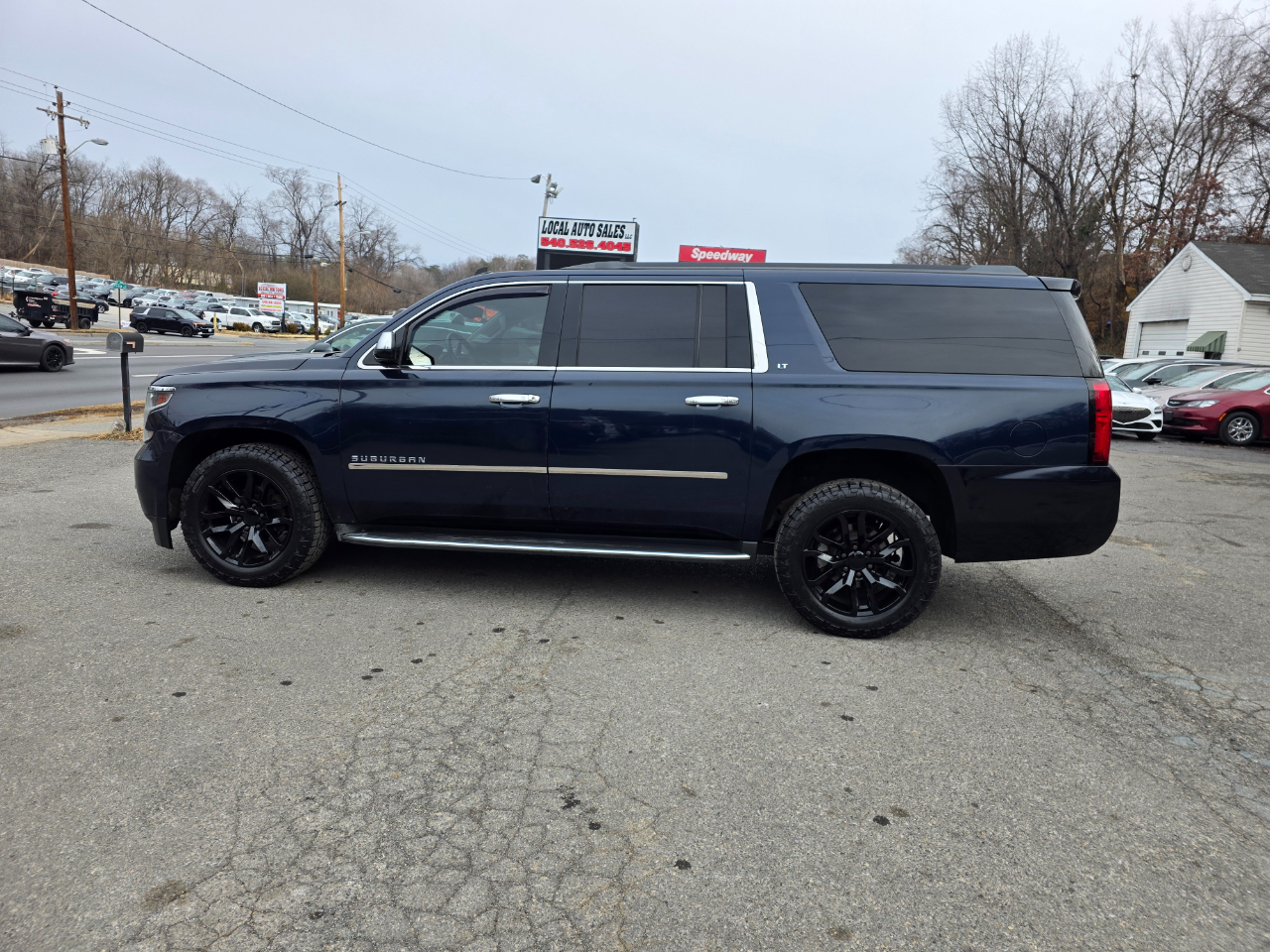 Chevrolet Suburban 4WD 4dr LT 2015