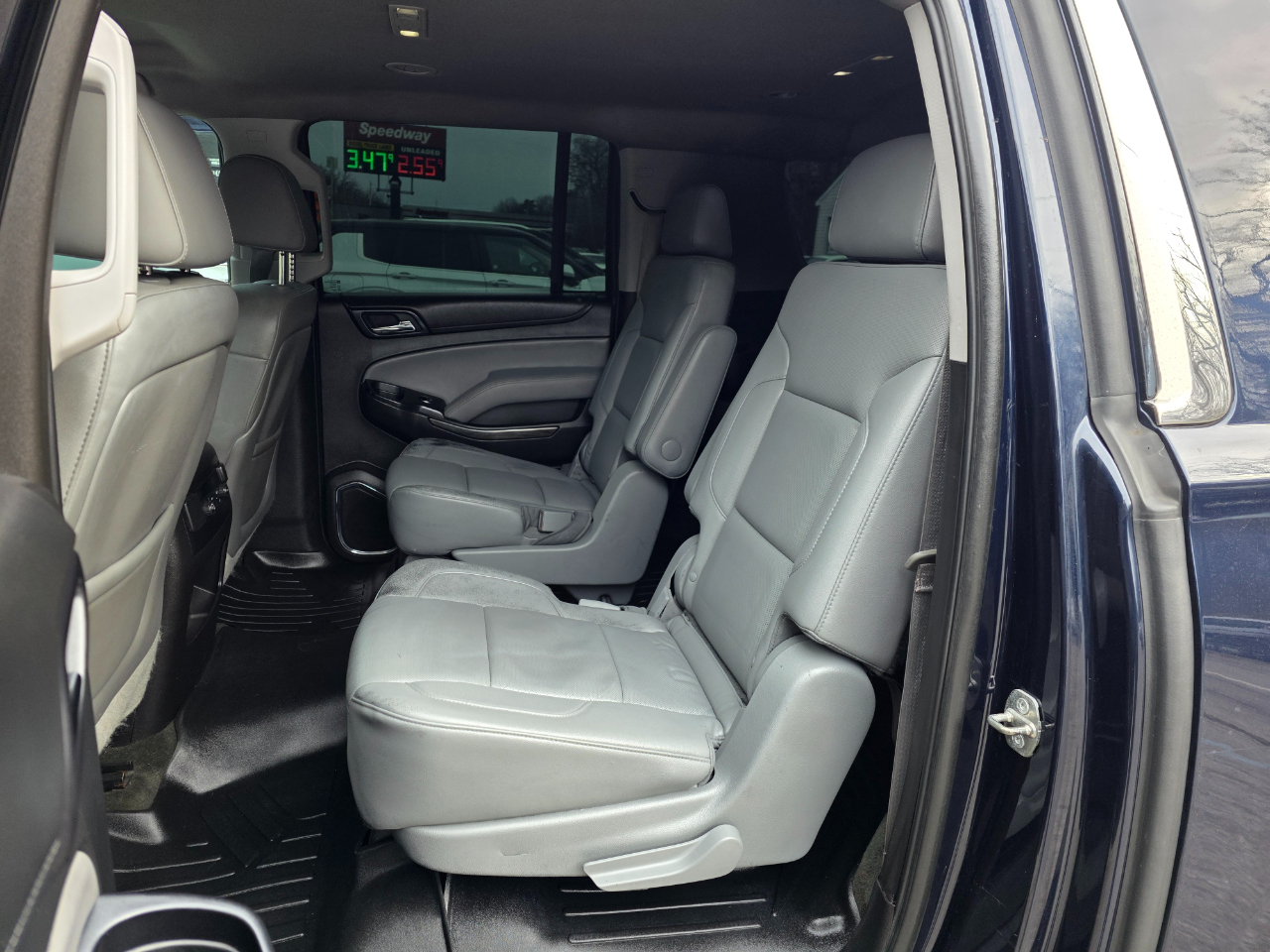 Chevrolet Suburban 4WD 4dr LT 2015