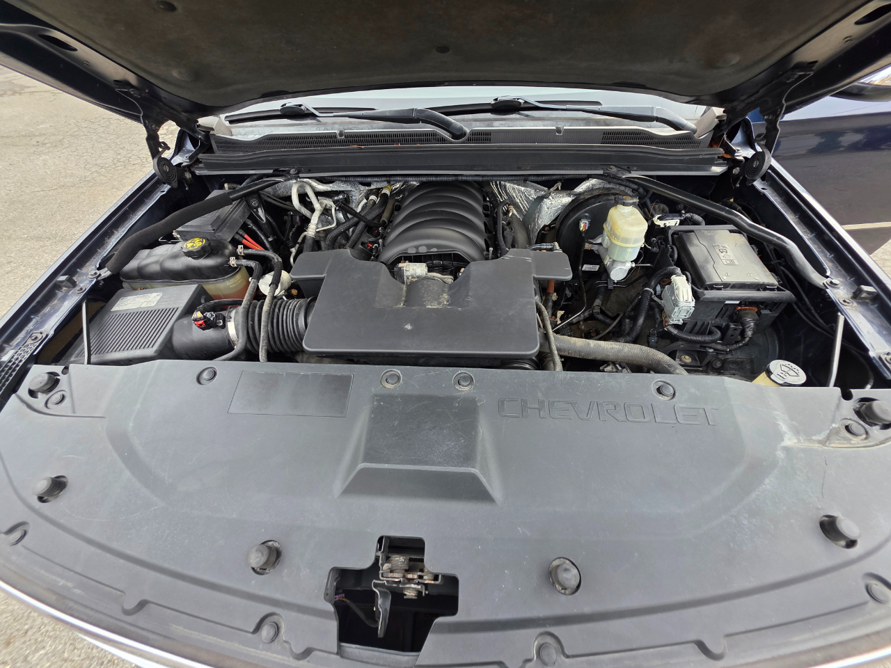 Chevrolet Suburban 4WD 4dr LT 2015