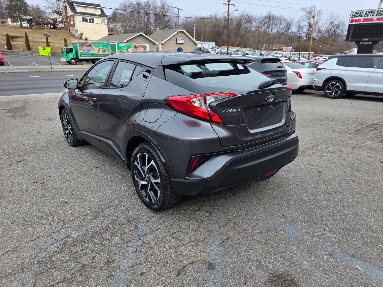 Toyota C-HR XLE FWD (Natl) 2018