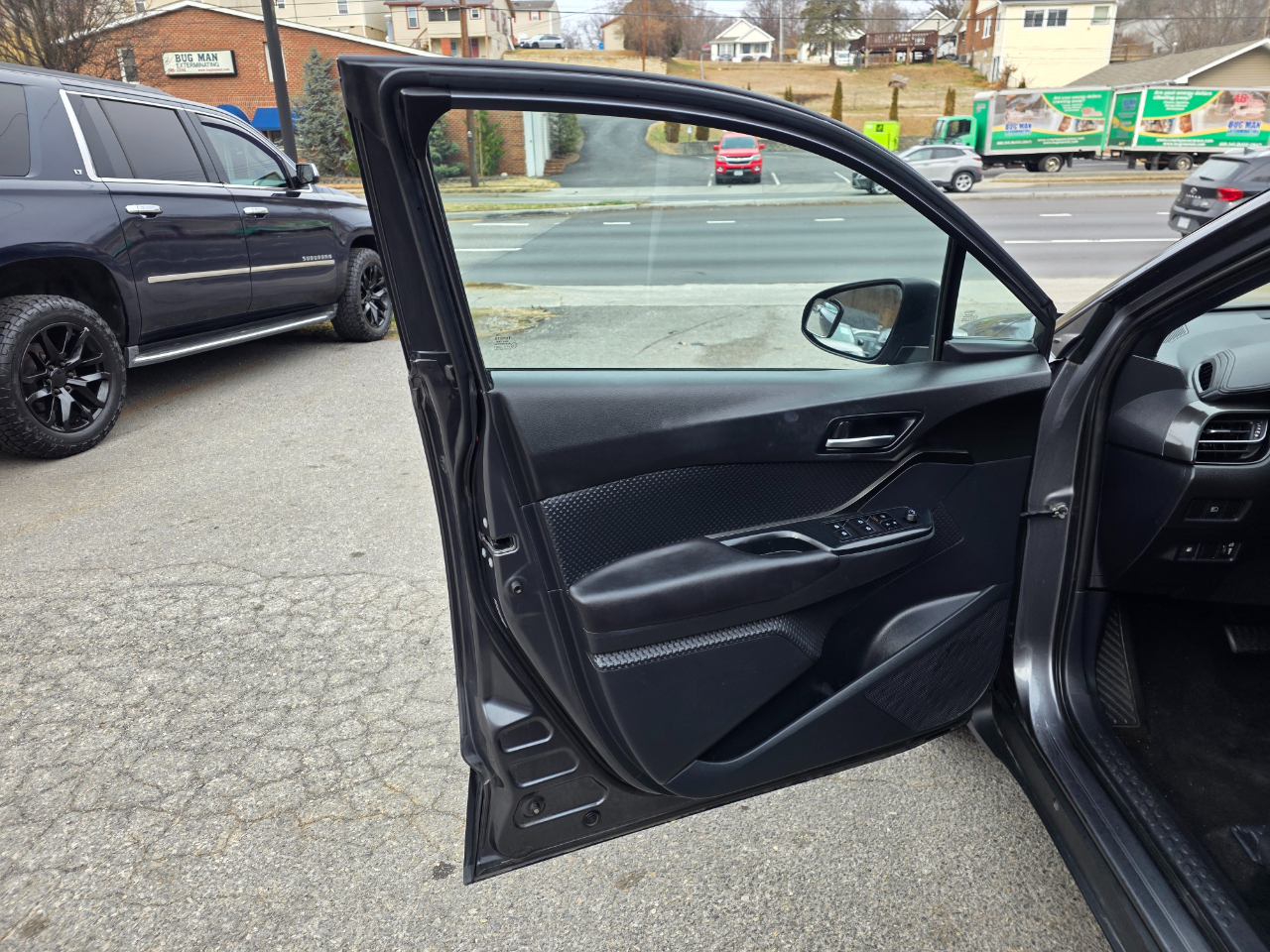 Toyota C-HR XLE FWD (Natl) 2018