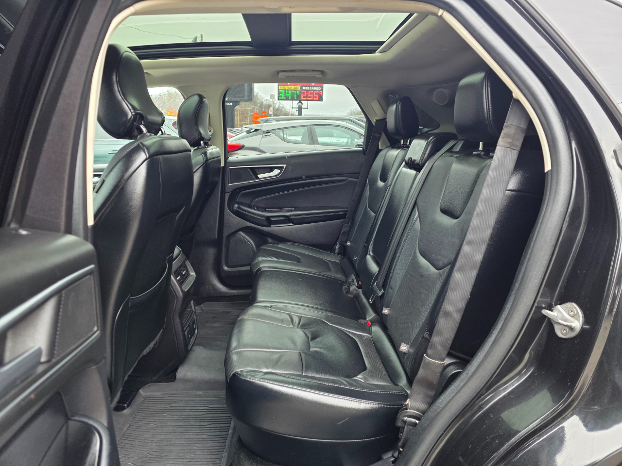 Ford Edge 4dr Titanium AWD 2015