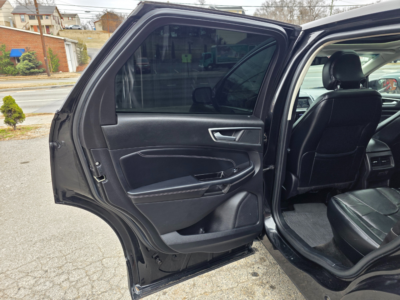 Ford Edge 4dr Titanium AWD 2015