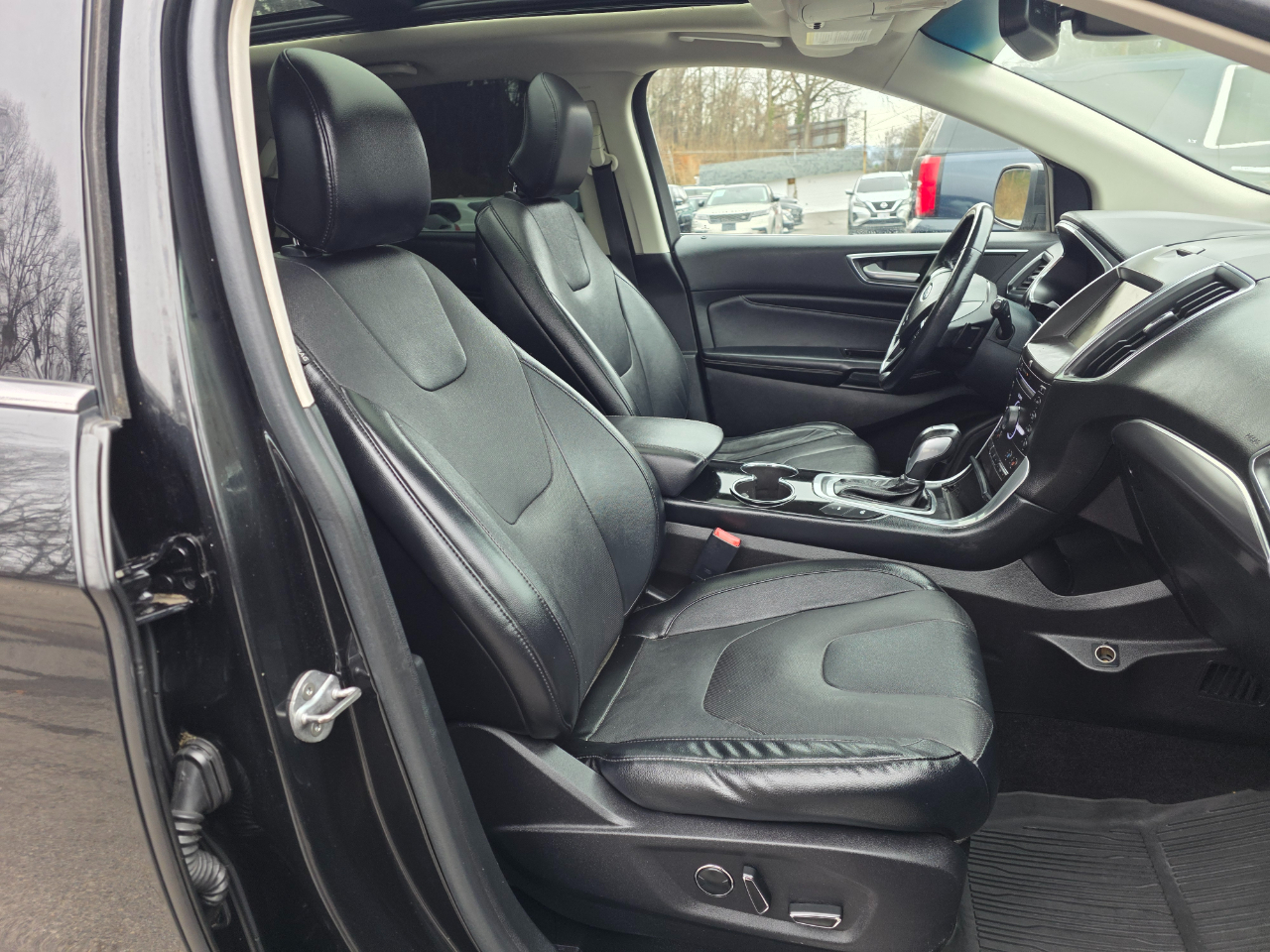 Ford Edge 4dr Titanium AWD 2015