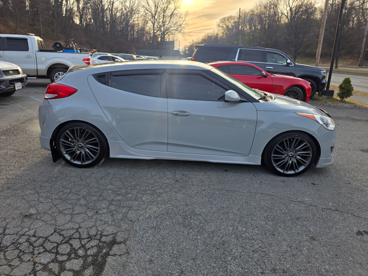 Hyundai Veloster 3dr Cpe Auto RE:MIX 2013