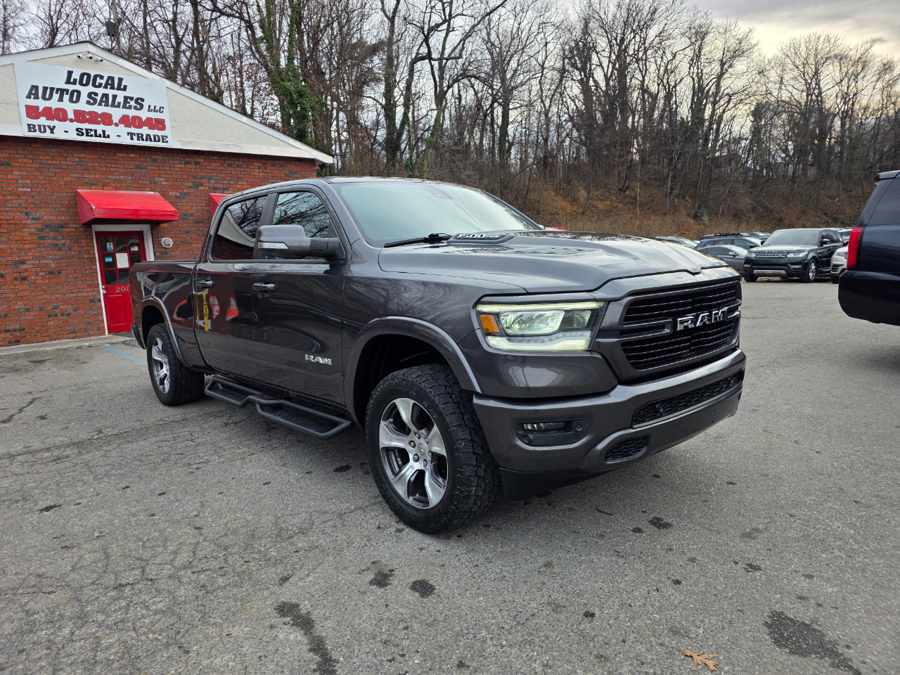 RAM 1500 Laramie 4x4 Crew Cab 6'4" Box 2019